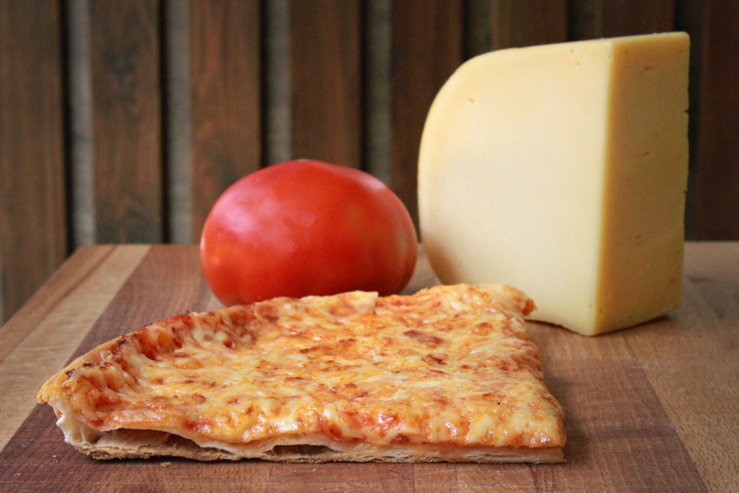 Pizza Orlando con pomodoro e fontina Gouda